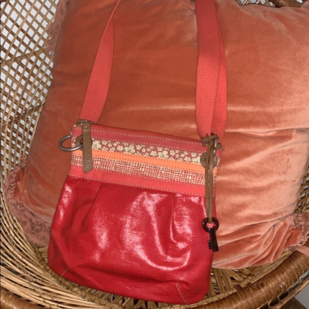 Fossil purse